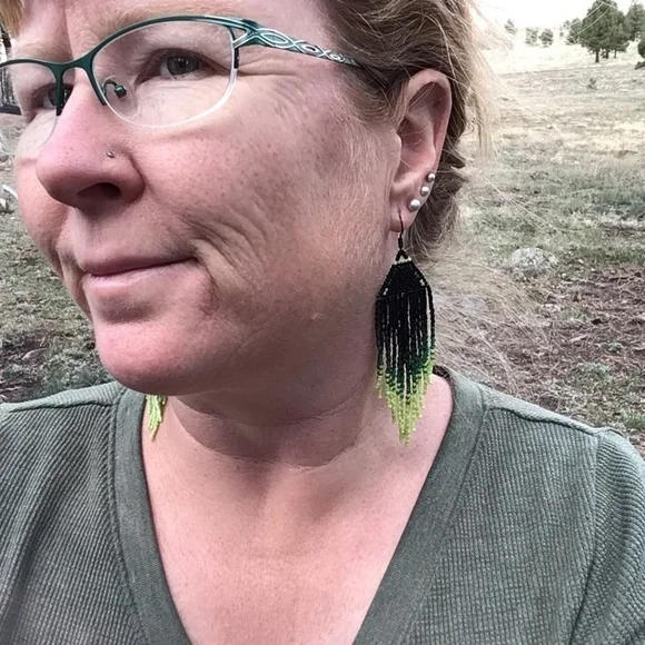 𝅺Black and Lime Green Beaded Earrings with Fringe, New, Handmade by Me - Picture 11 of 11